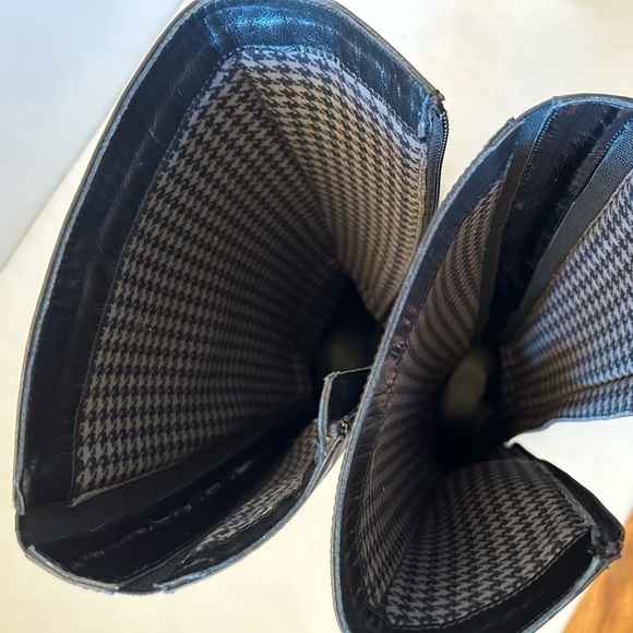 Aquatalia Geneva diamond toe water proof black leather riding boots in size 7. J - Picture 11 of 13